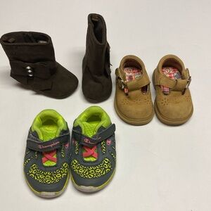 3 pair Bundle Baby Girl Shoes/boots Size 1 and size 2 Sneakers boots Sandals